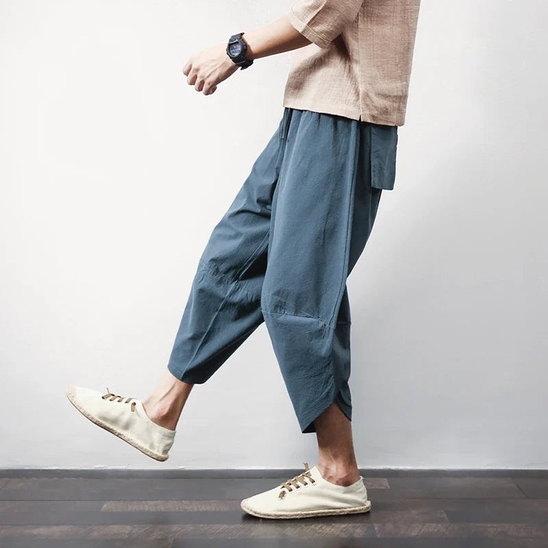 Men’s Cropped Drawstring Pants with Tapered Hem