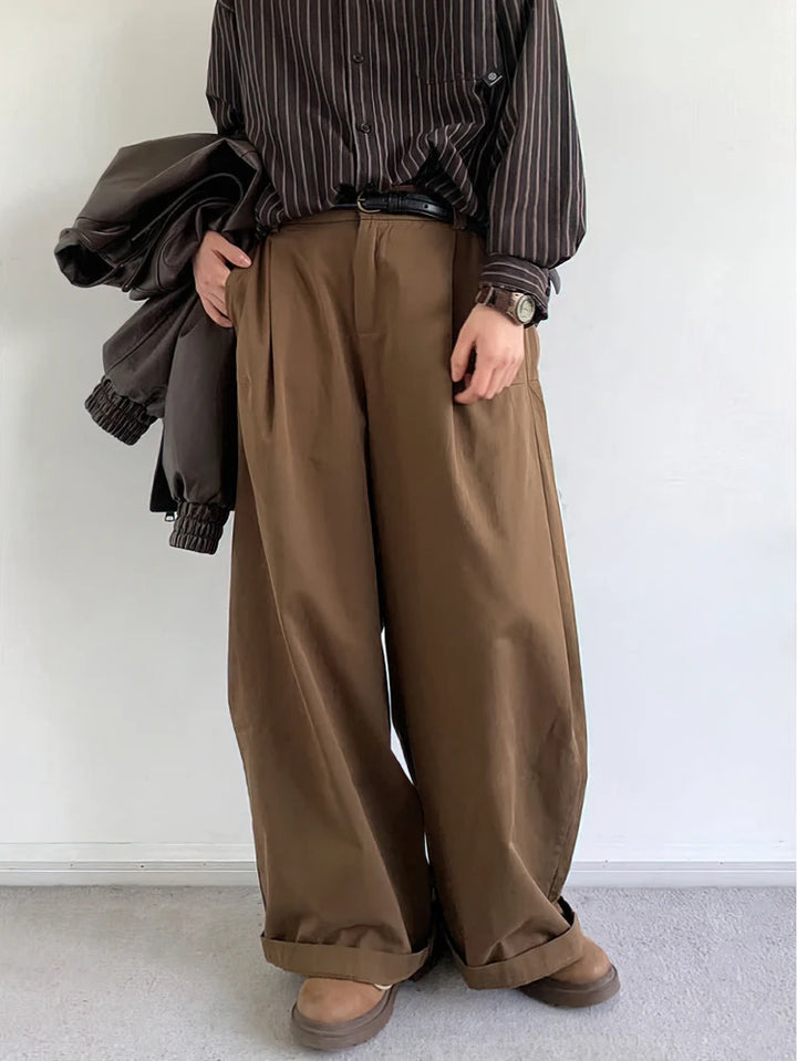 Men’s Wide-Leg Pleated Pants