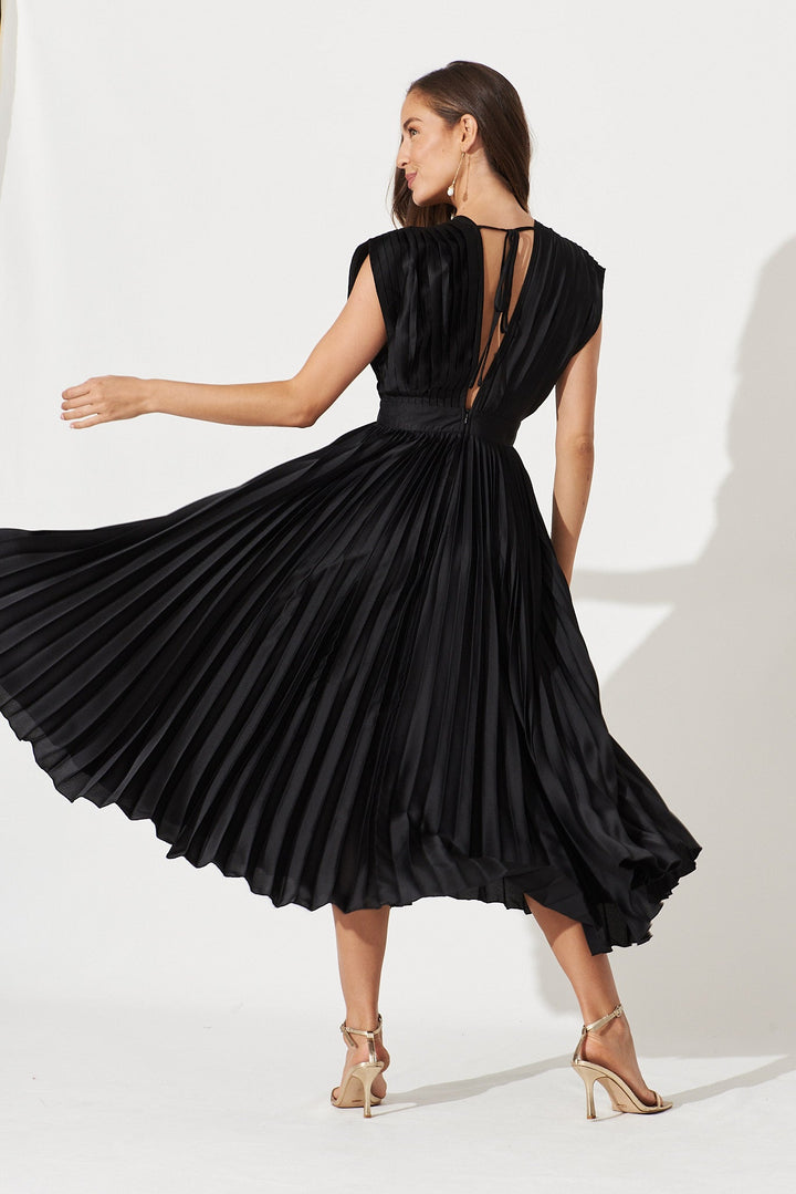 Women’s Deep V Pleated Cap Sleeve Midi Dress
