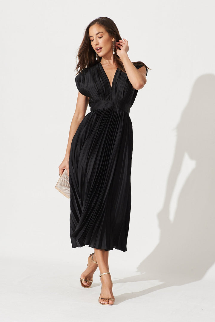 Women’s Deep V Pleated Cap Sleeve Midi Dress