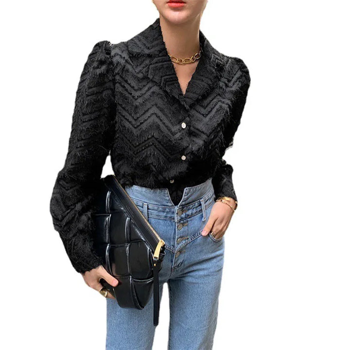 Women’s Long Sleeve Collared Button-Front Shirt