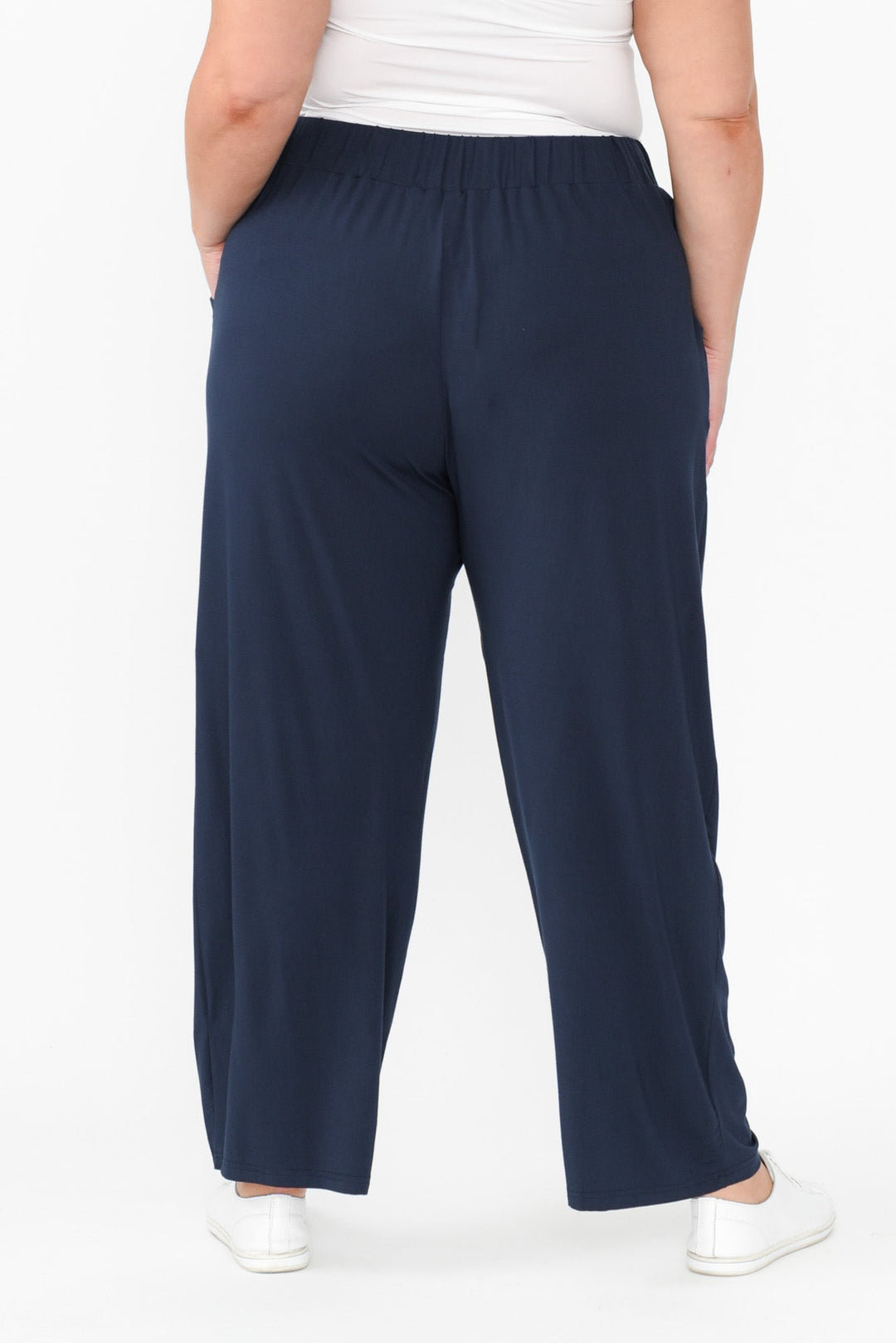 Women’s Navy Bamboo Elastic Waist Straight Leg Pants