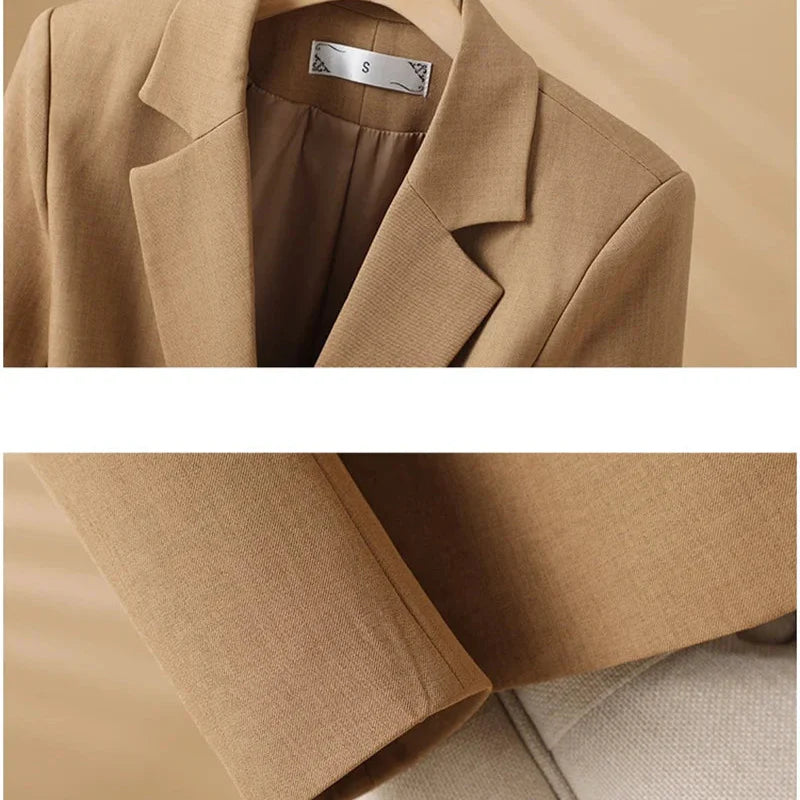 Women’s Notch Lapel Blazer with Single Button Closure and Flap Pockets