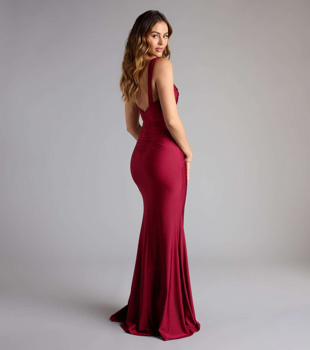 Women's Scoop Neck Mermaid Maxi Dress with Open Back and Side Slit