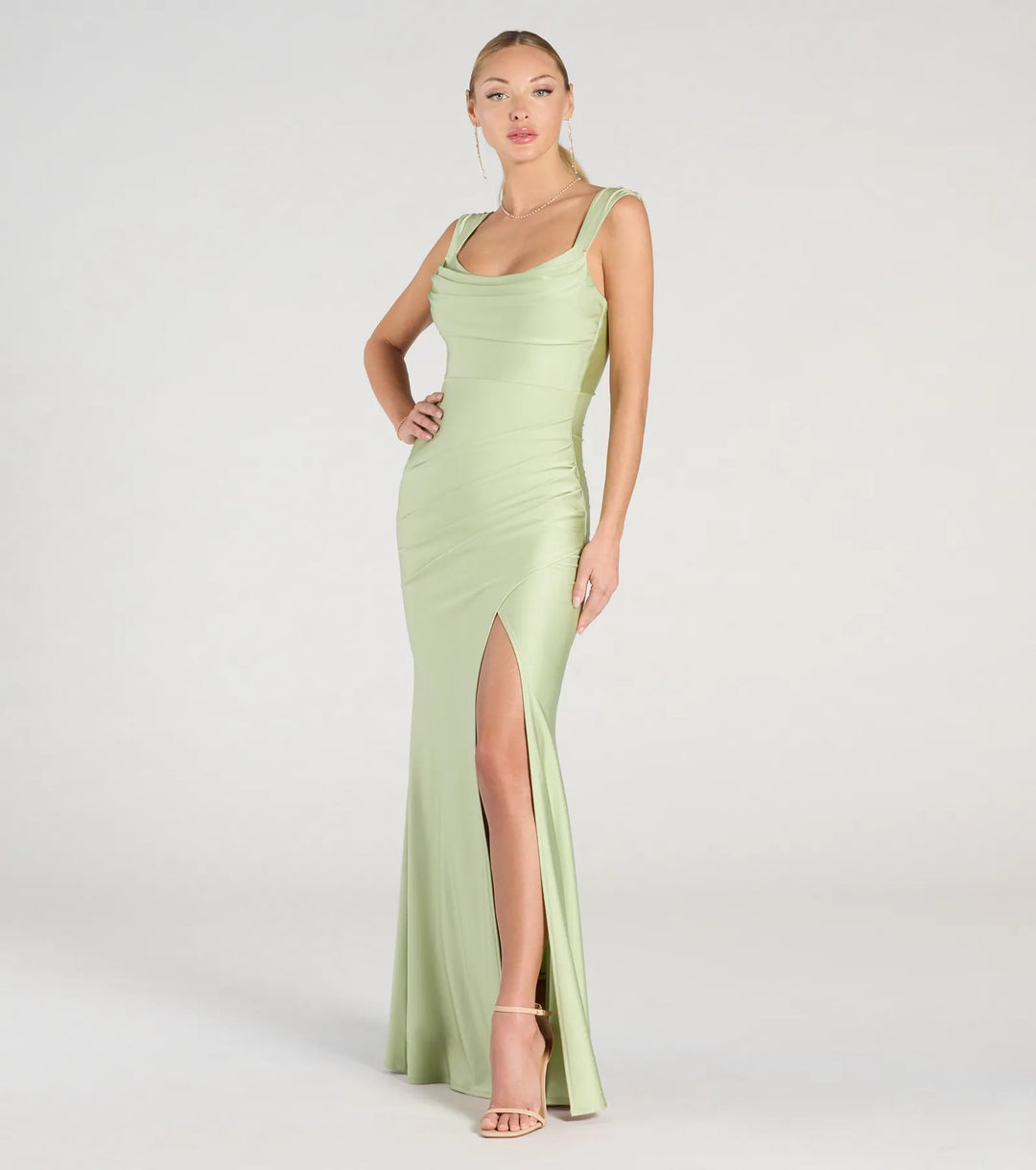 Women's Scoop Neck Mermaid Maxi Dress with Open Back and Side Slit