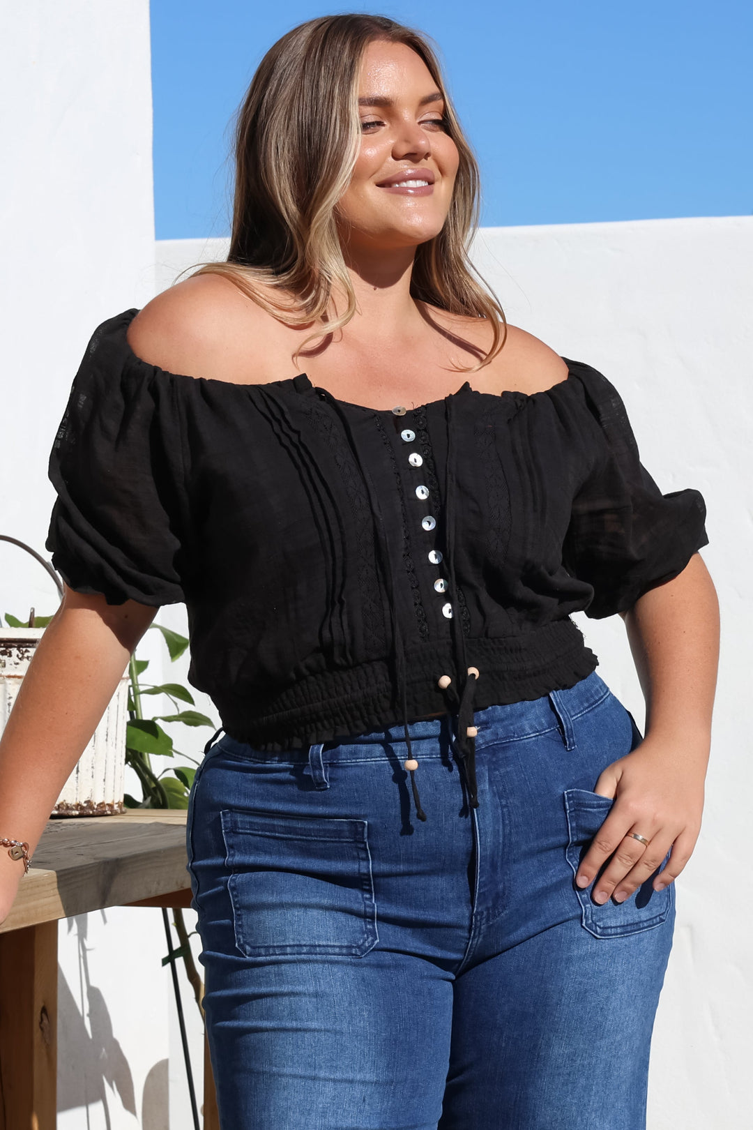 Women’s Short Sleeve Cropped Blouse with Front Button Placket and Drawstring Hem