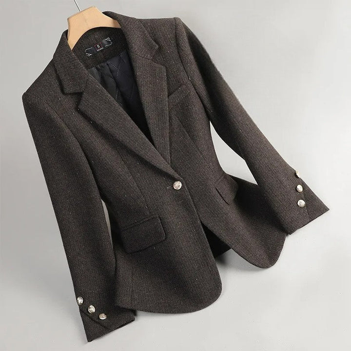 Women’s Single-Button Blazer with Notch Lapel and Flap Pockets