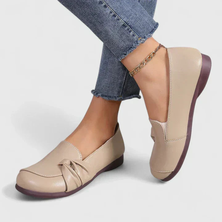 Women's Round Toe Knot Detail Slip-On Flats with Plain Upper