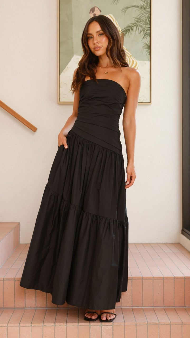 Women’s Strapless Tiered Maxi Dress