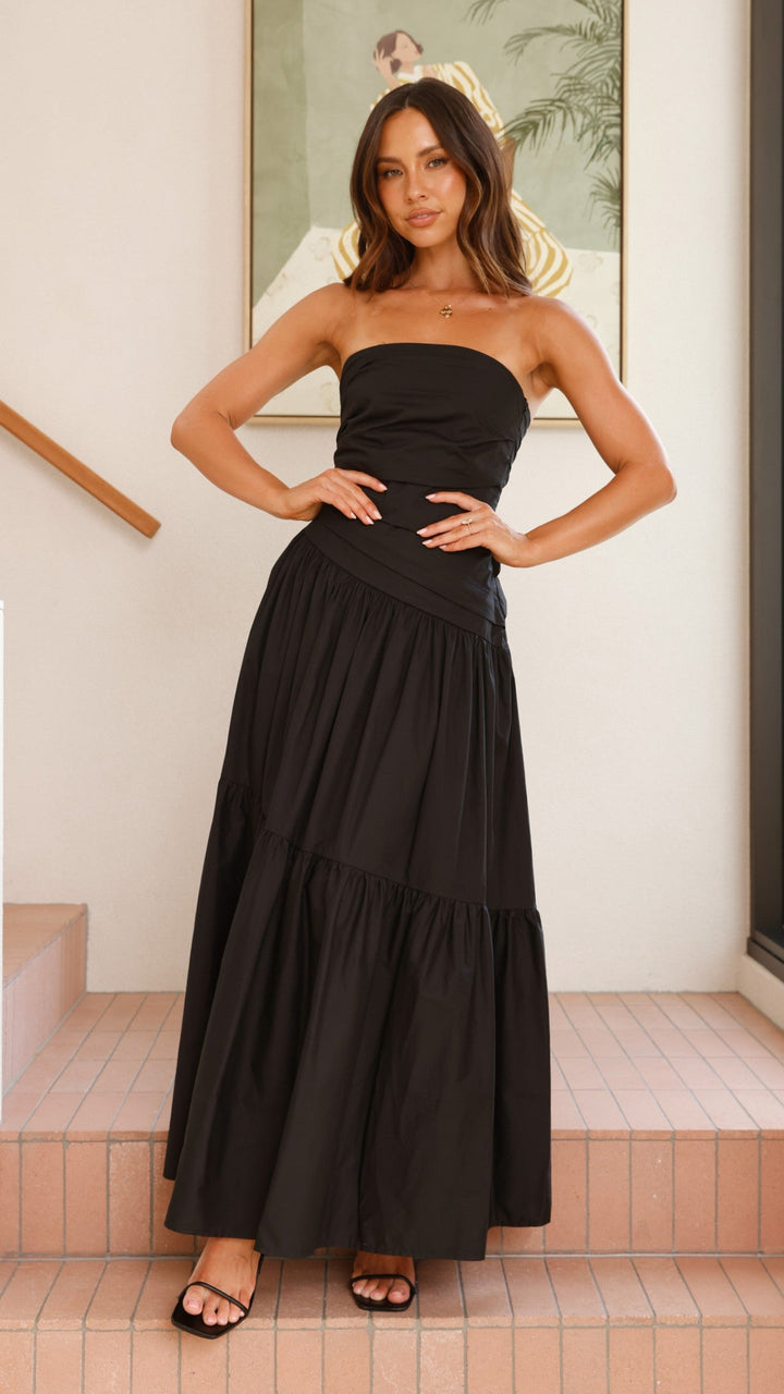 Women’s Strapless Tiered Maxi Dress